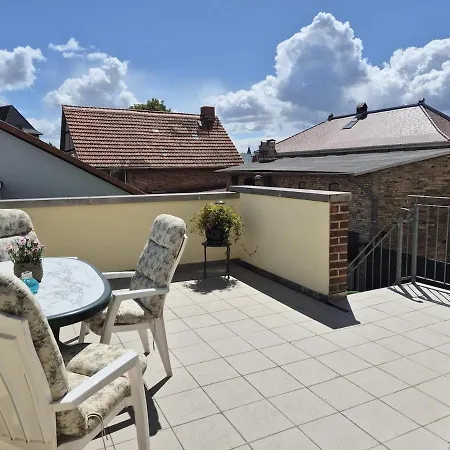 Mit Terrasse In Apartment *